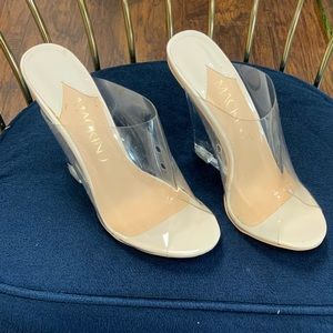 Mackin J Clear Heels